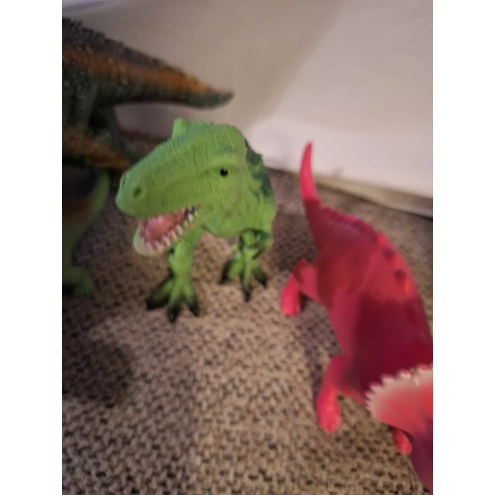 Plastic Dinosaur Lot‎ of 5 Prehistoric Mixed Sizes & Brands Dinosaur Toys Loose